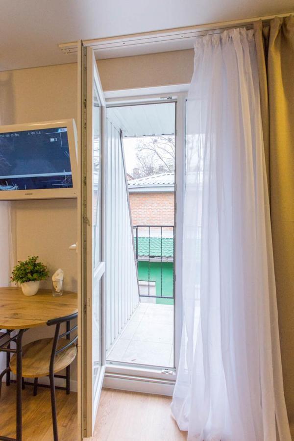 Cozy Studio In The City Center - Mykoly Khvylovoho Str 5-1 Charkov Buitenkant foto
