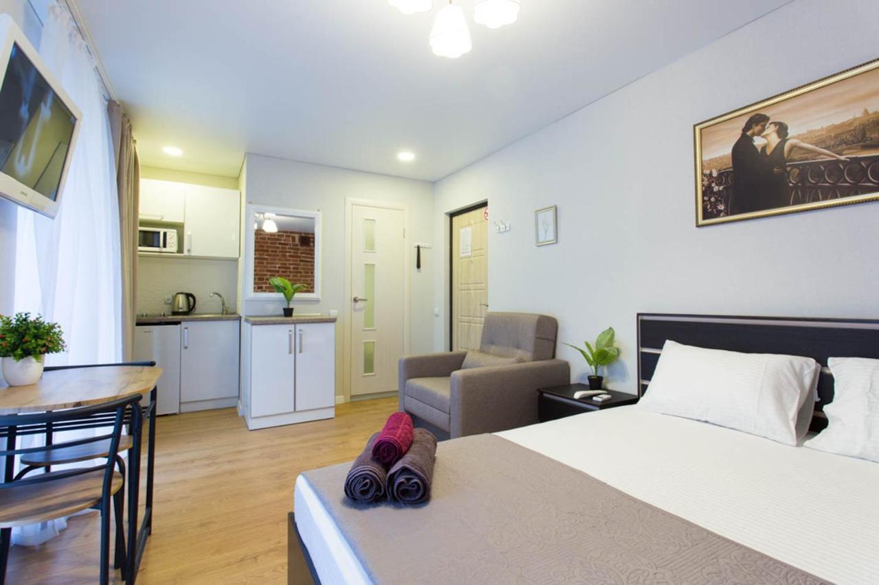 Cozy Studio In The City Center - Mykoly Khvylovoho Str 5-1 Charkov Buitenkant foto