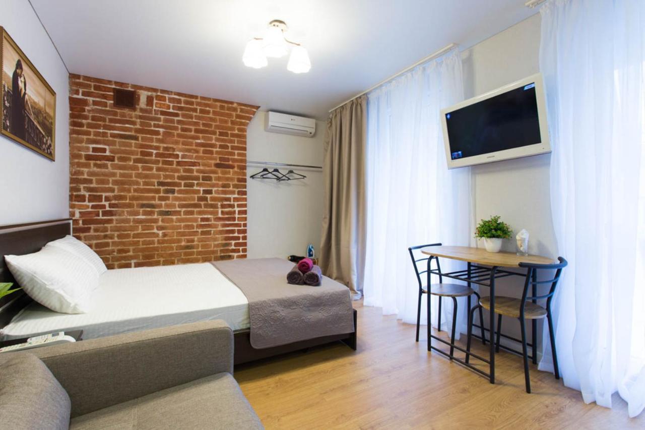 Cozy Studio In The City Center - Mykoly Khvylovoho Str 5-1 Charkov Buitenkant foto