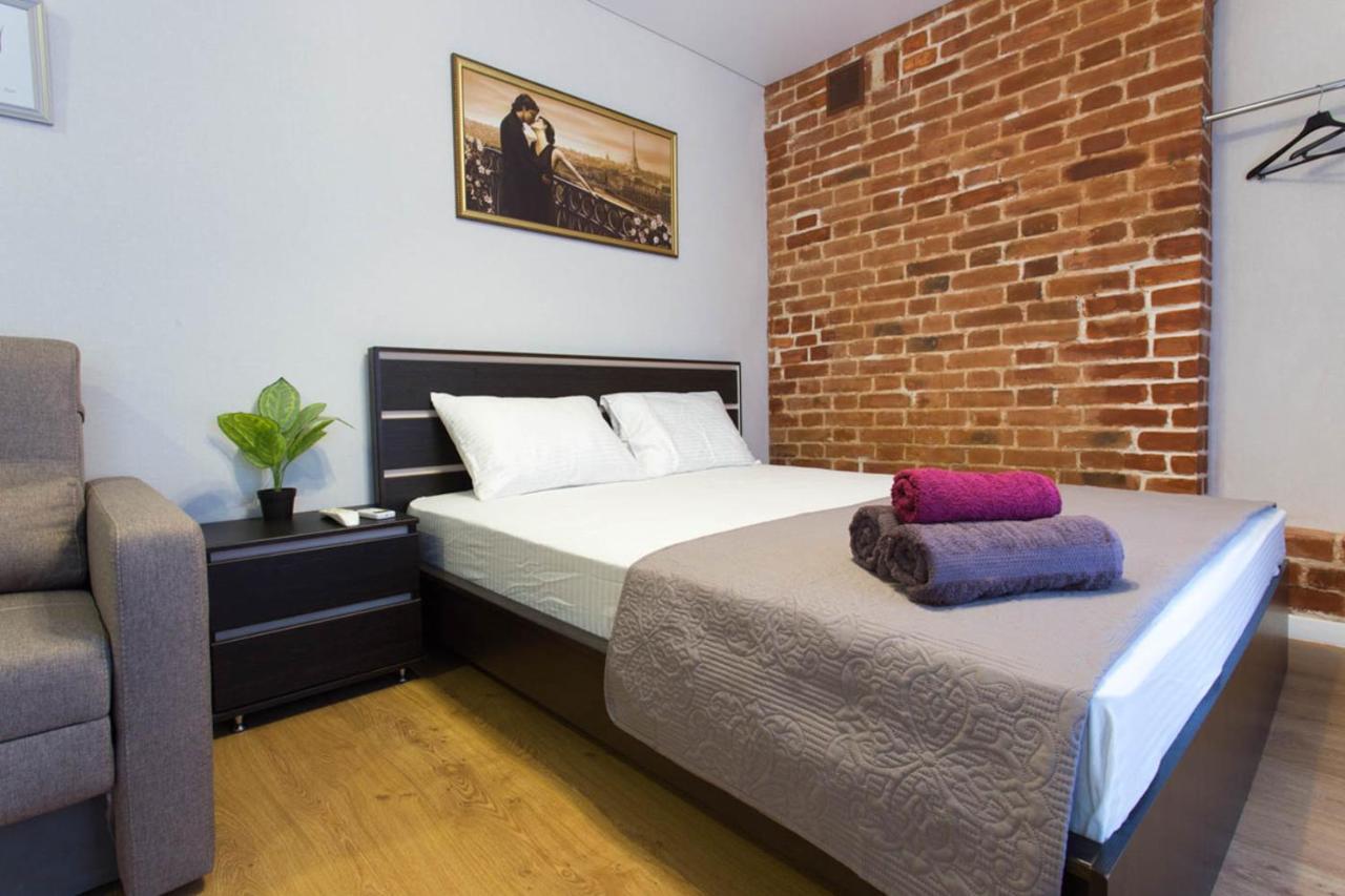 Cozy Studio In The City Center - Mykoly Khvylovoho Str 5-1 Charkov Buitenkant foto