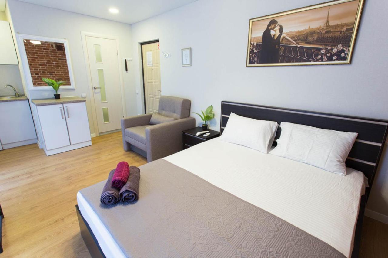 Cozy Studio In The City Center - Mykoly Khvylovoho Str 5-1 Charkov Buitenkant foto